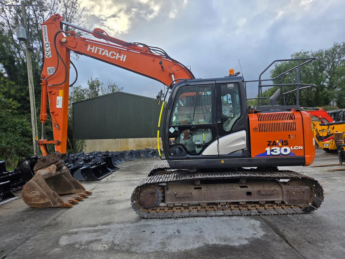 HITACHI  ZX130LCN-6  (2020) - Image 4