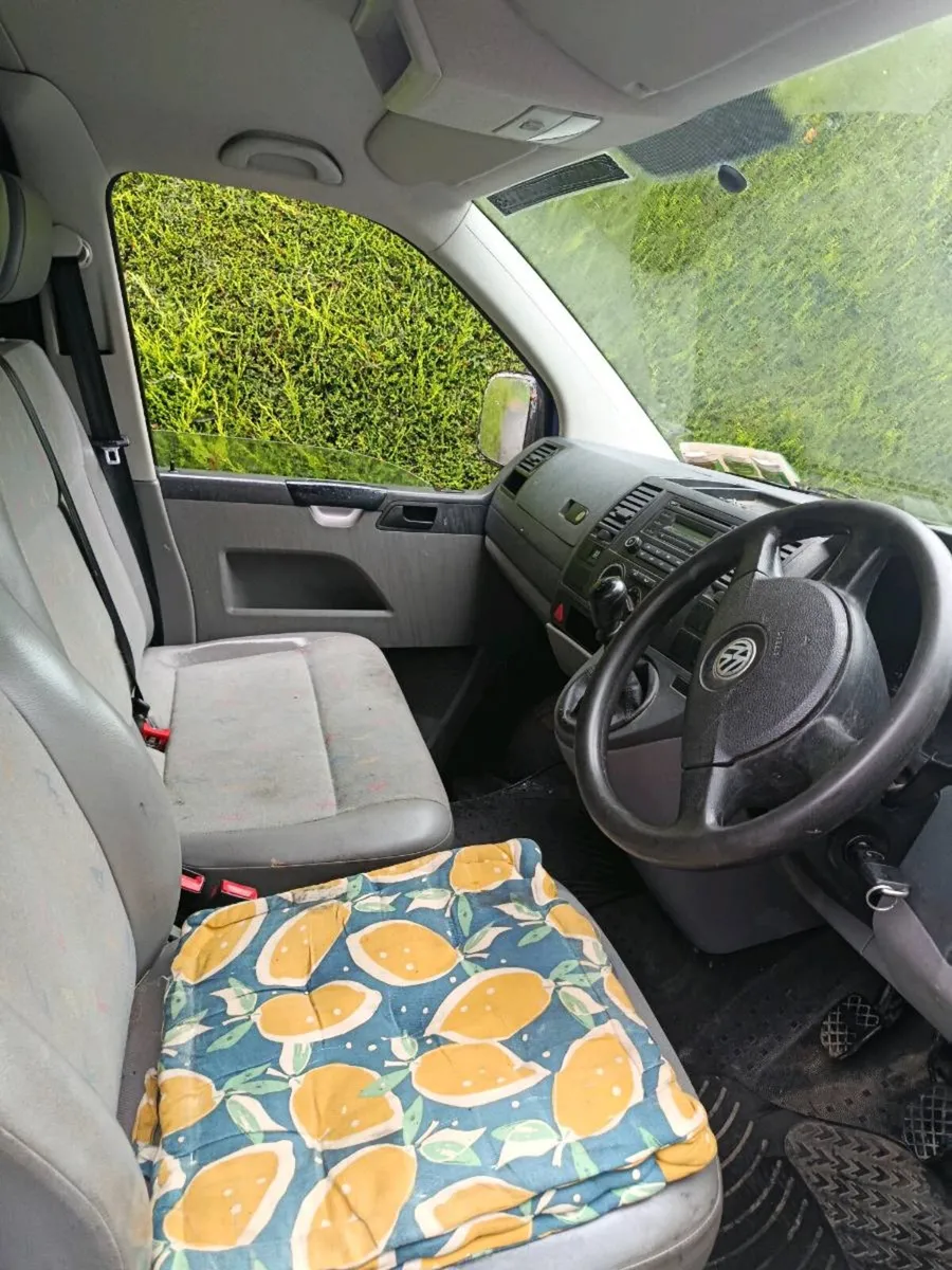 VW Transporter T5 2.5 TDI - Image 4