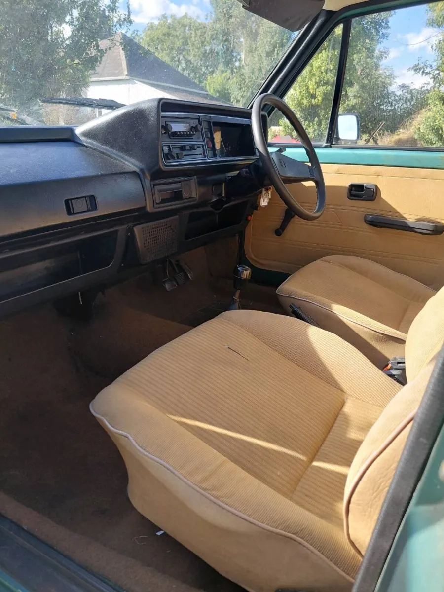 VW JETTA CL - Image 3