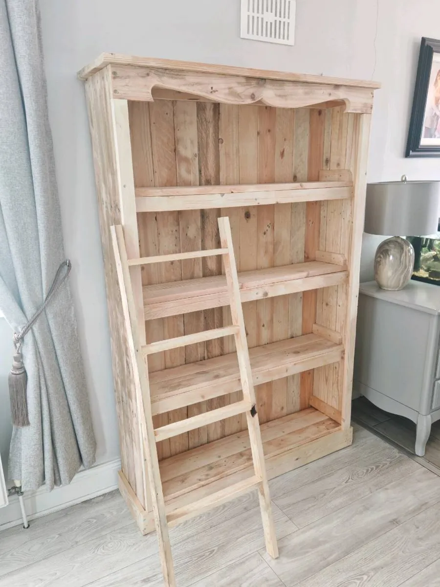 Rustic bookcase - Image 2