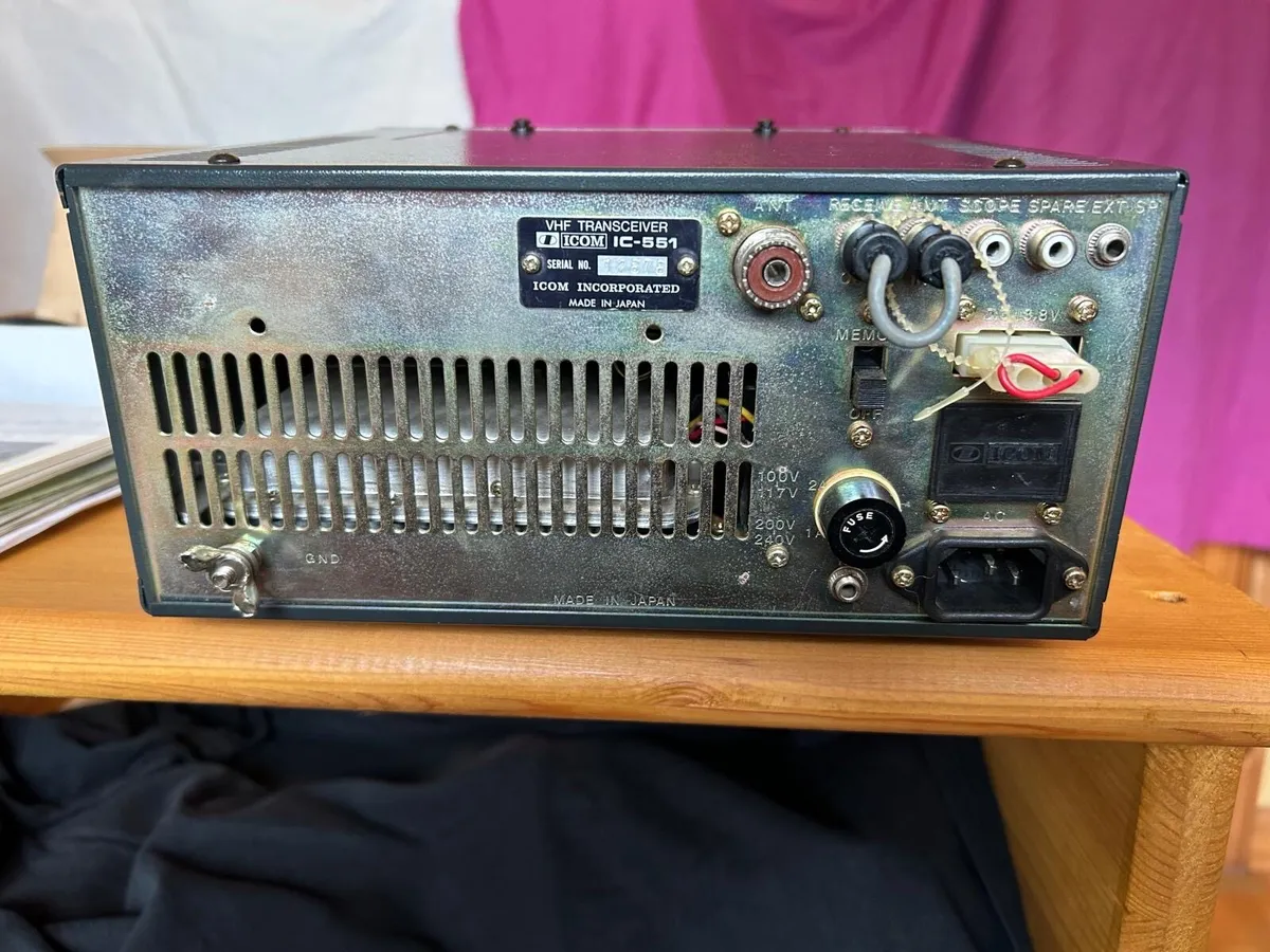 Ham radio icom ic 551 six meter multimode boxed - Image 3