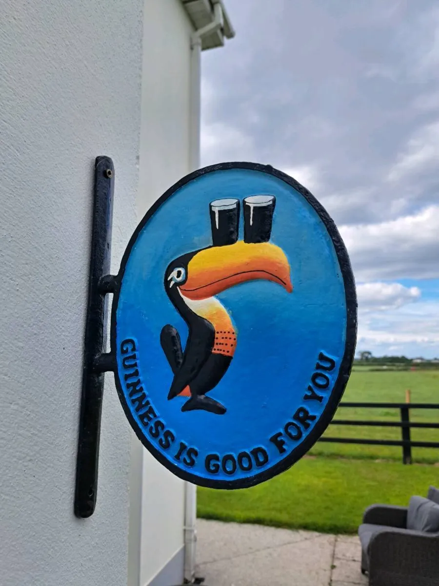 Guinness  cast iron  bracket sign - Image 2