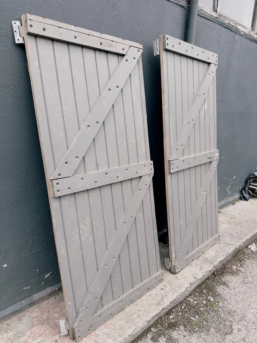 Gate - Image 3