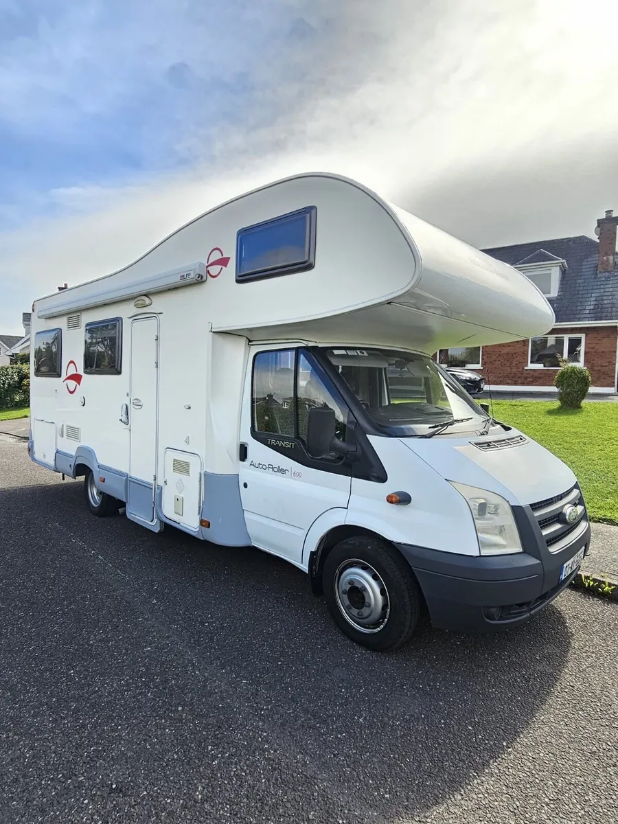 2007 roller team Camper right RHD - Image 2