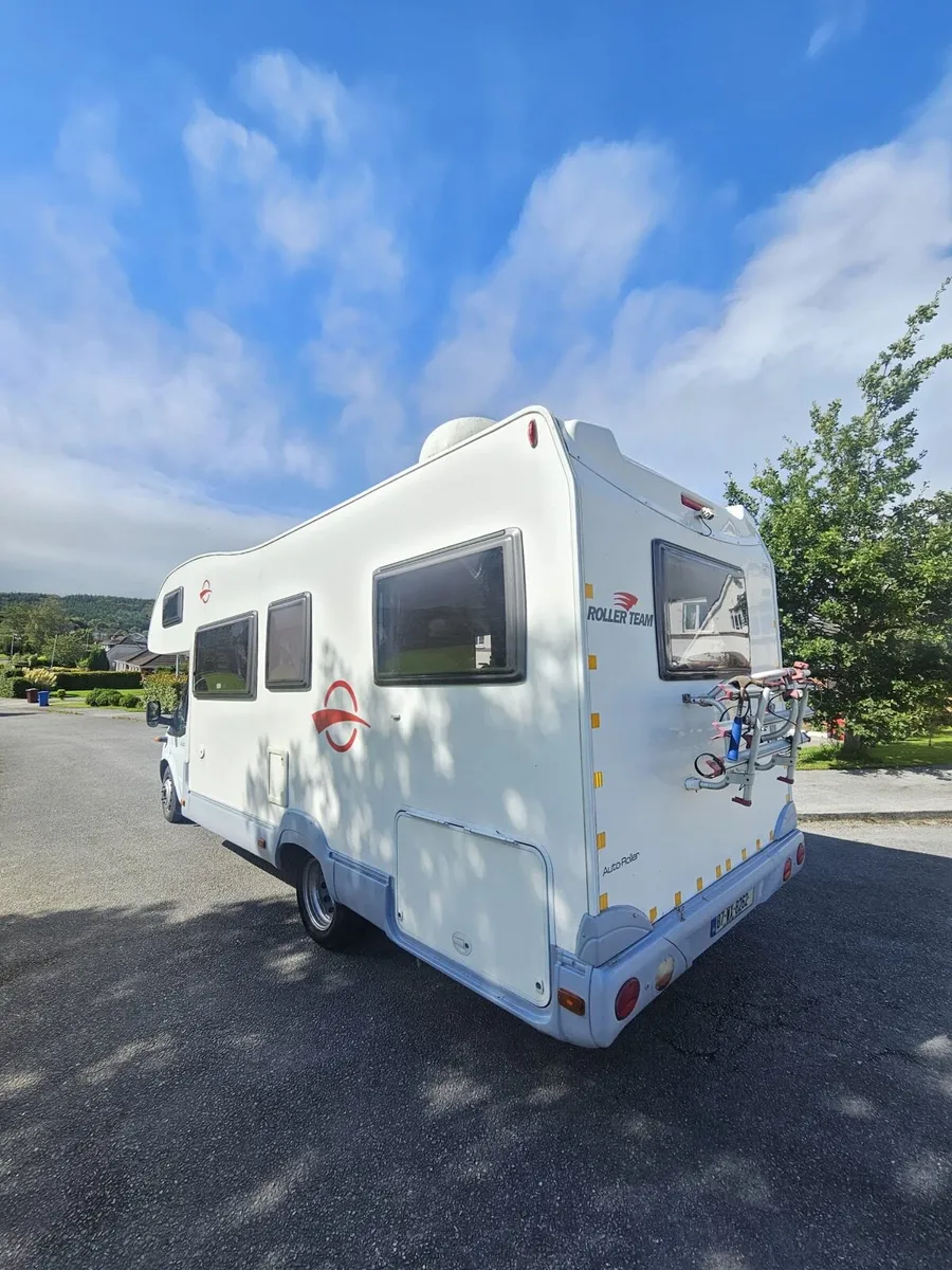 2007 roller team Camper right RHD - Image 1