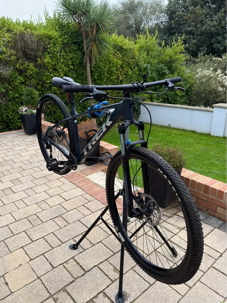 Trek Marlin 7 (L) 29” - Image 3