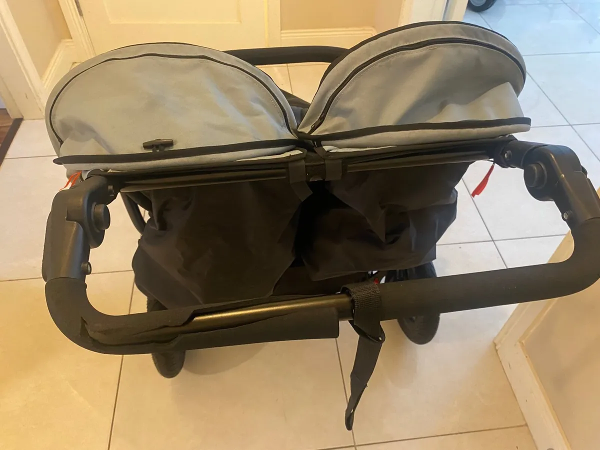 Out and About Nipper V5  Double Buggy - Image 3
