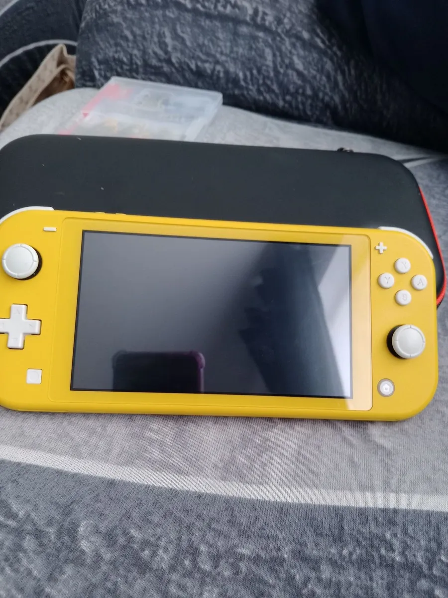 Nintendo switch lite - Image 1