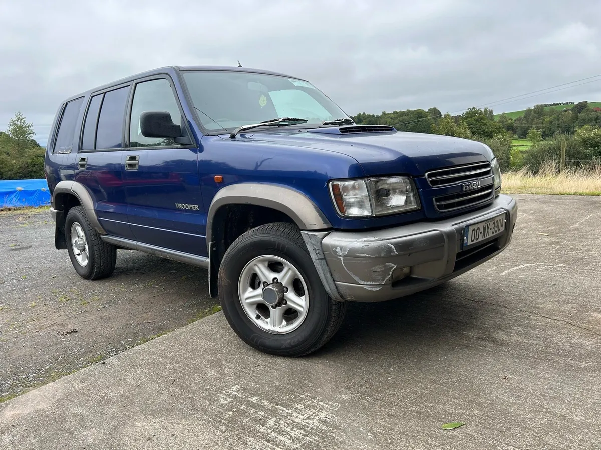** 00 IZUZU TROOPER LWB ** - Image 2
