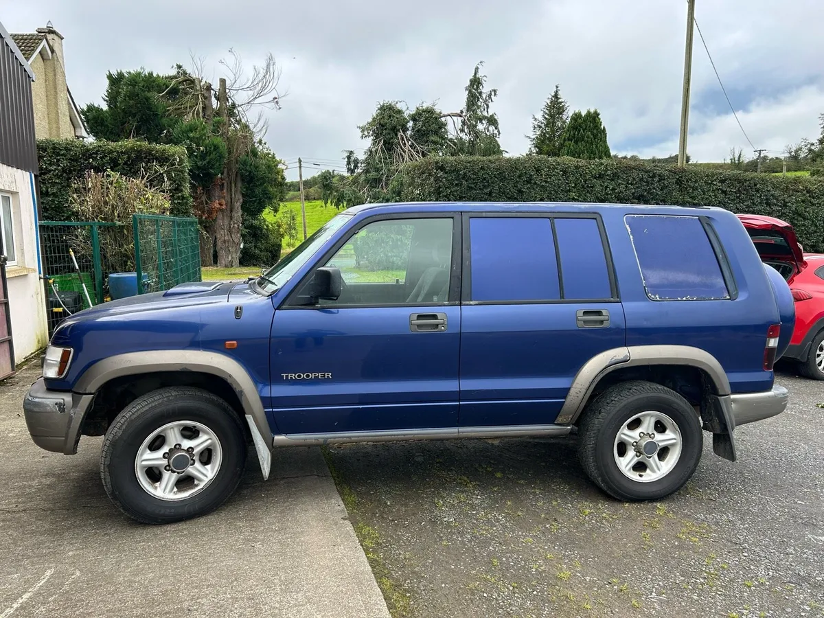 ** 00 IZUZU TROOPER LWB ** - Image 4