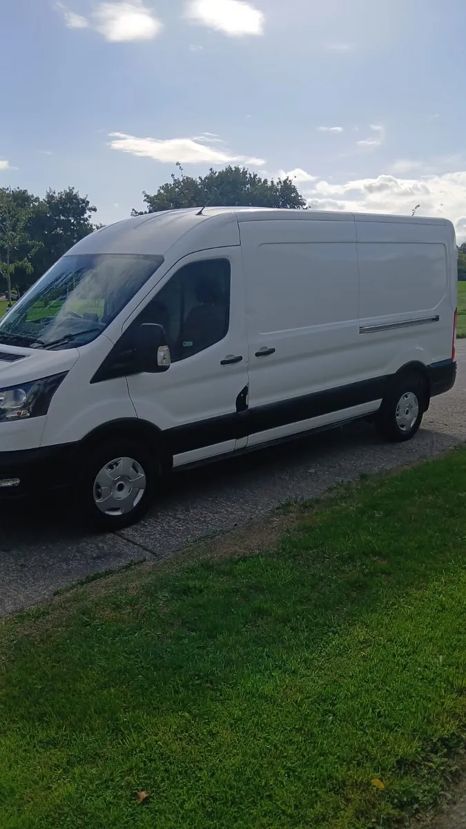 Ford Transit 2021 trend model - Image 2