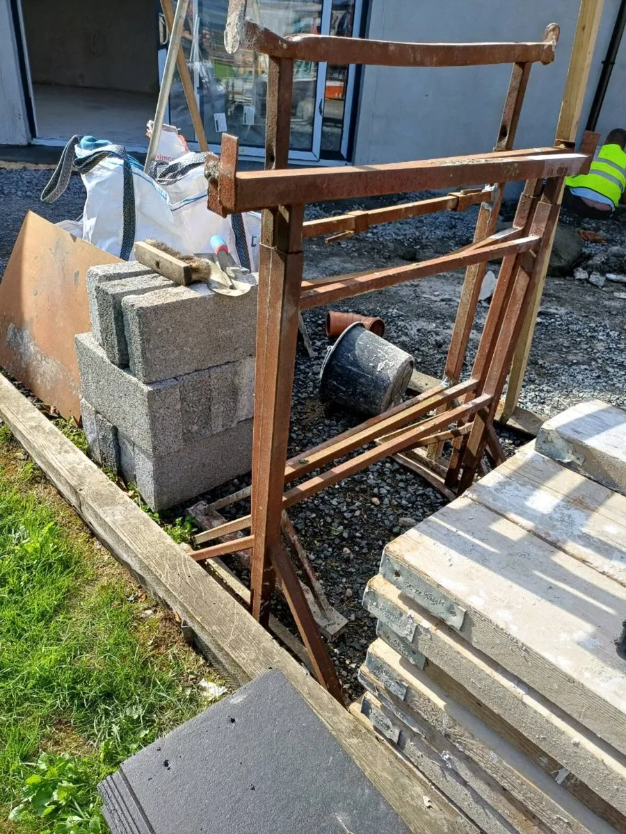 Scaffolding planks and trestles - Image 2