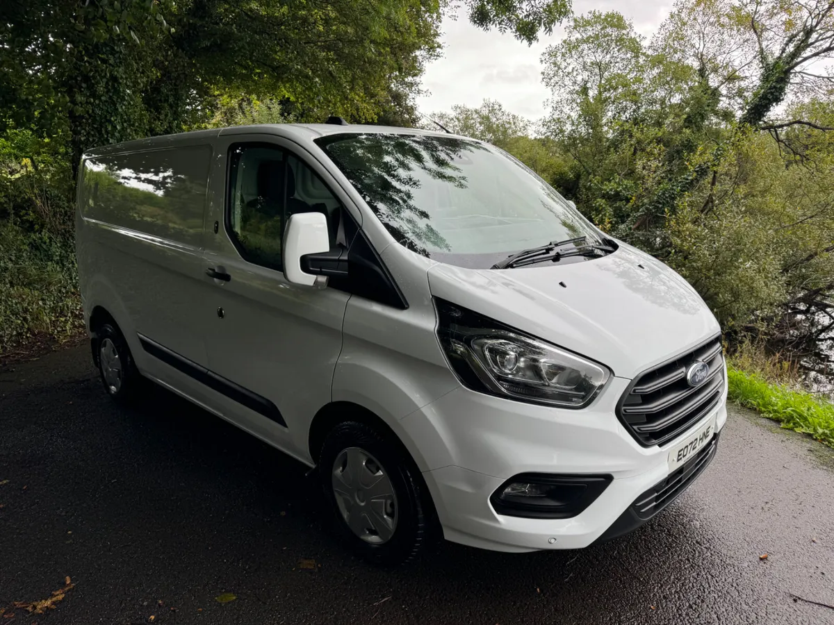 Late 2022 Ford Transit Custom 300 Trend (VRT€250) - Image 1