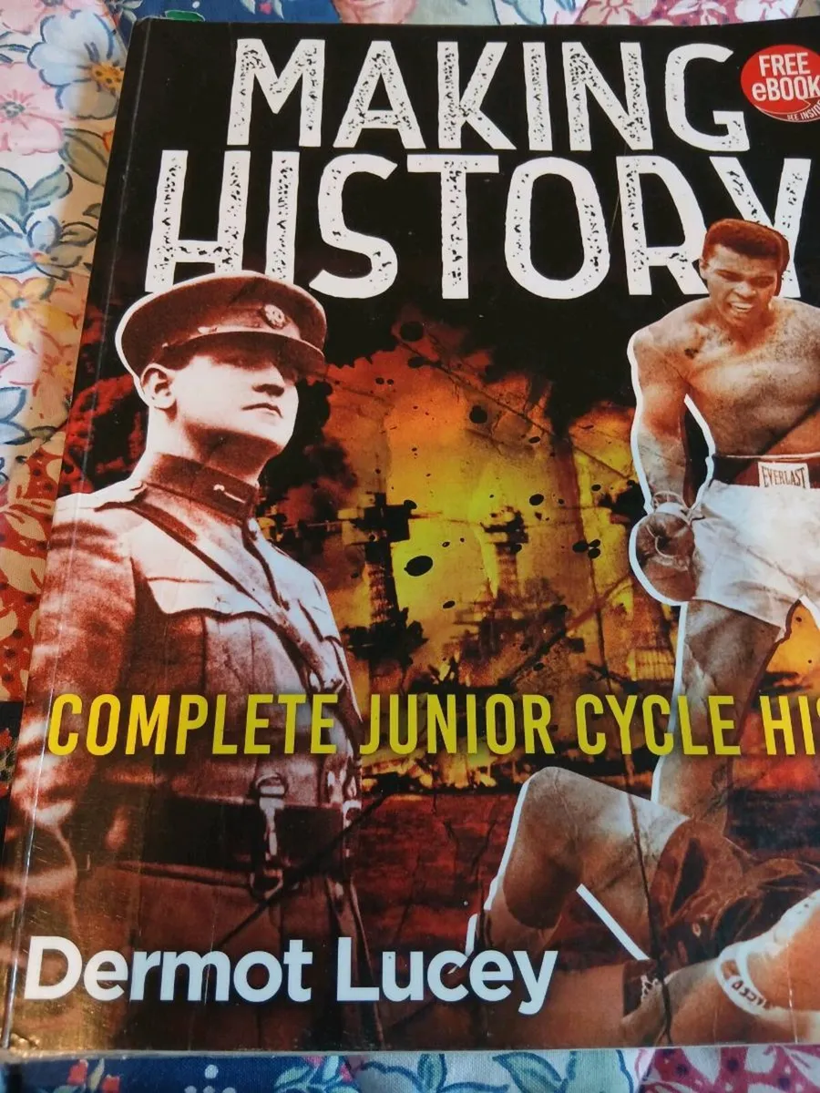 5 school books - Image 1