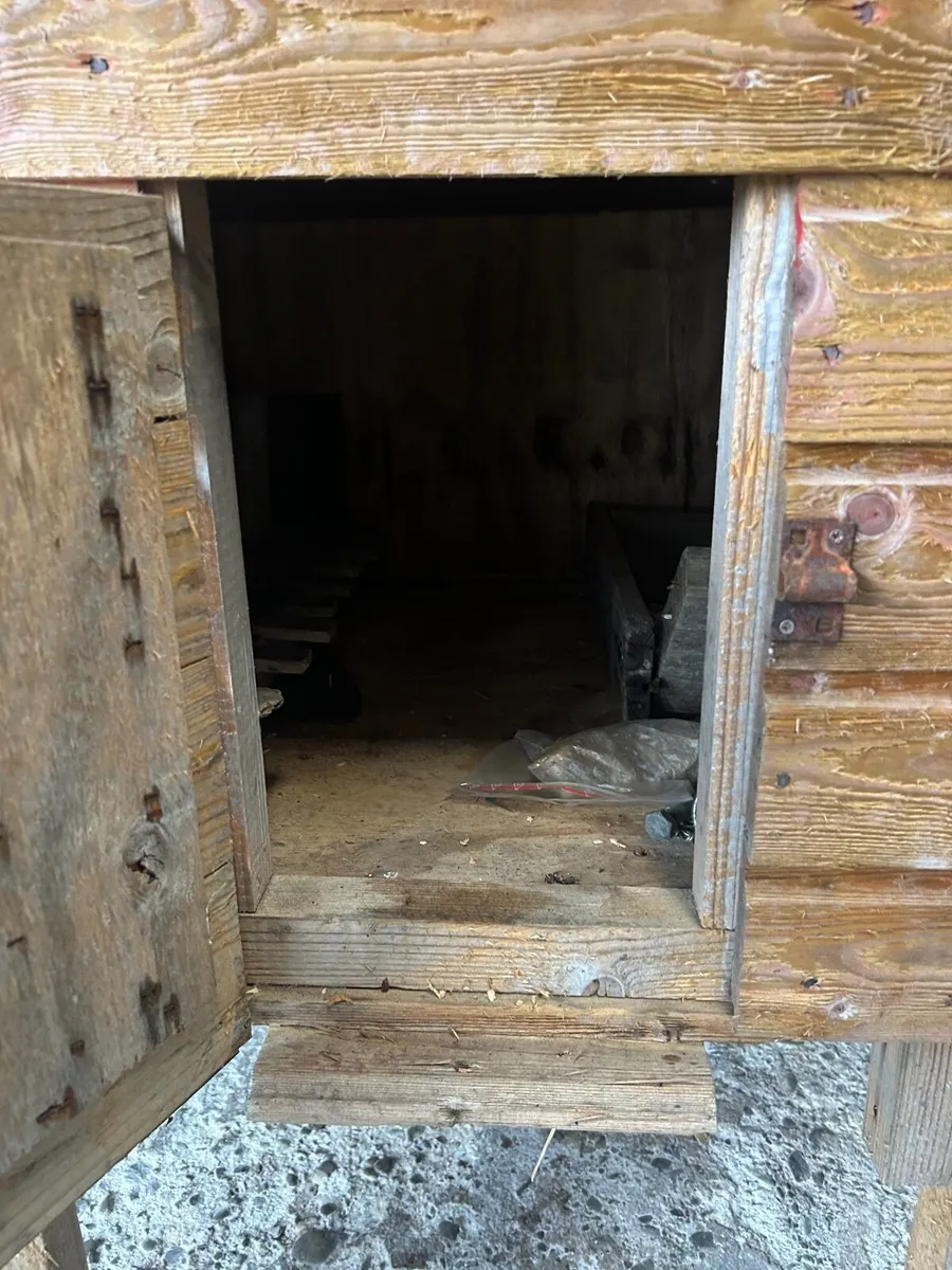 Hen house - Image 3