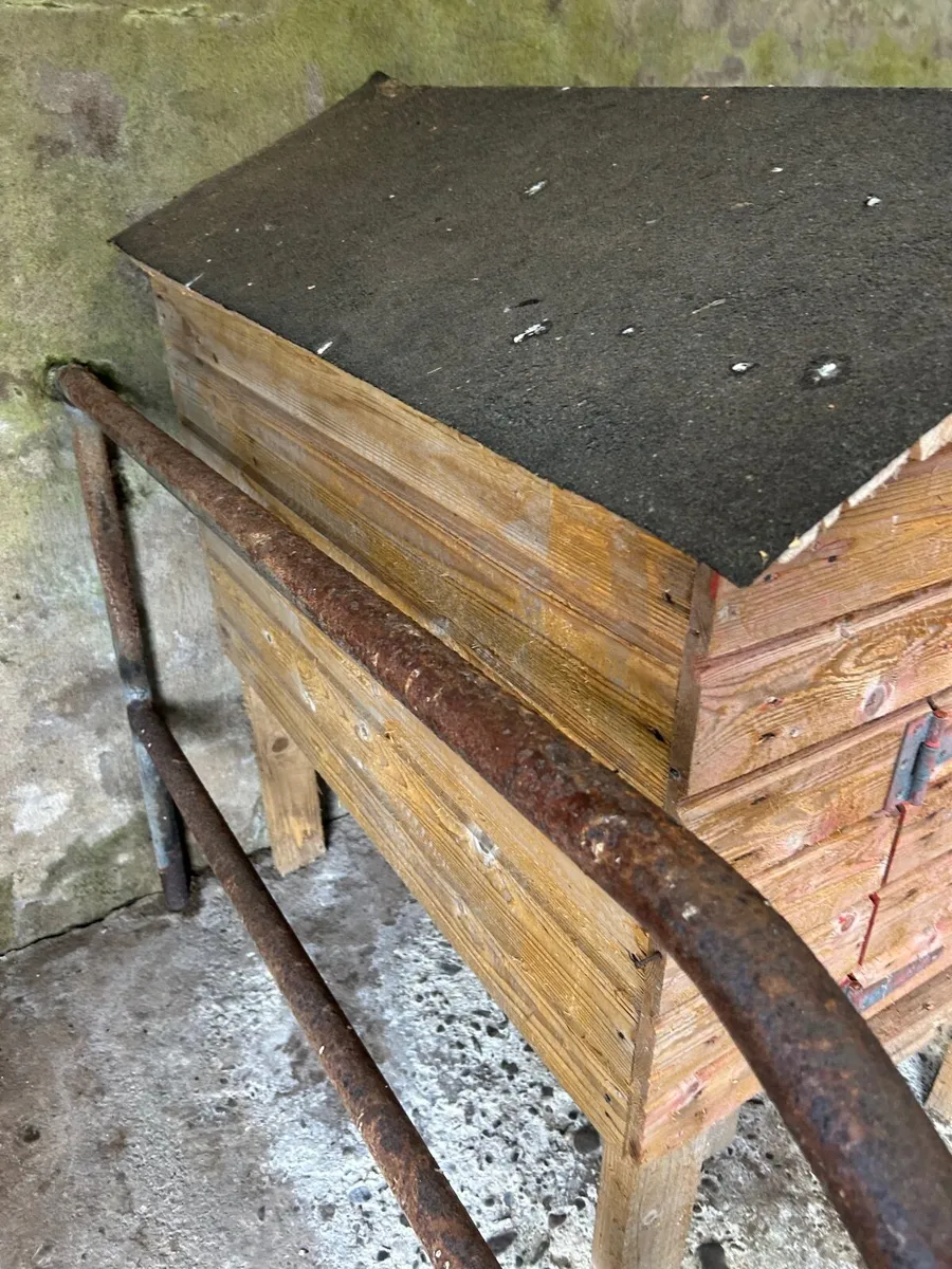 Hen house - Image 4