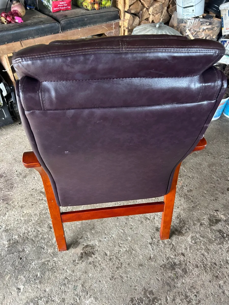Orthopaedic Chair - Image 4