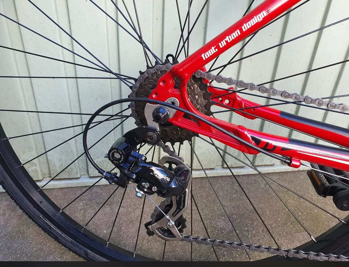 Motion Sports Hybrid Bike - Image 4