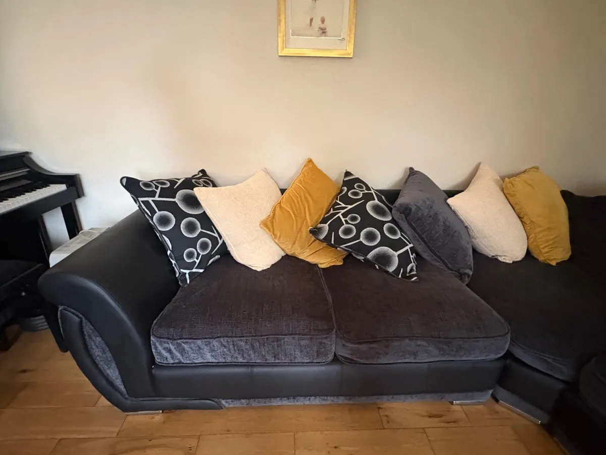 Furniture - Image 4