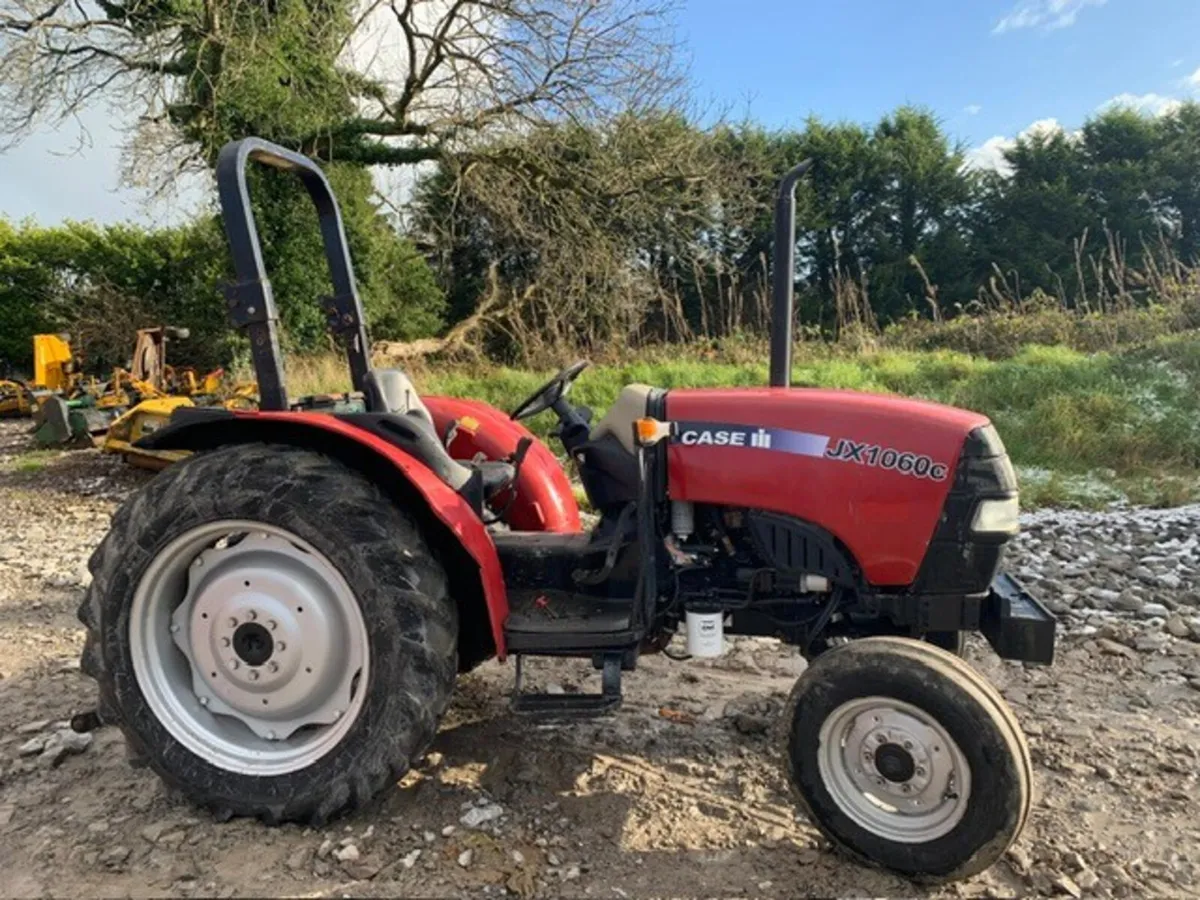 CASE IH JX1060C 2WD - Image 2