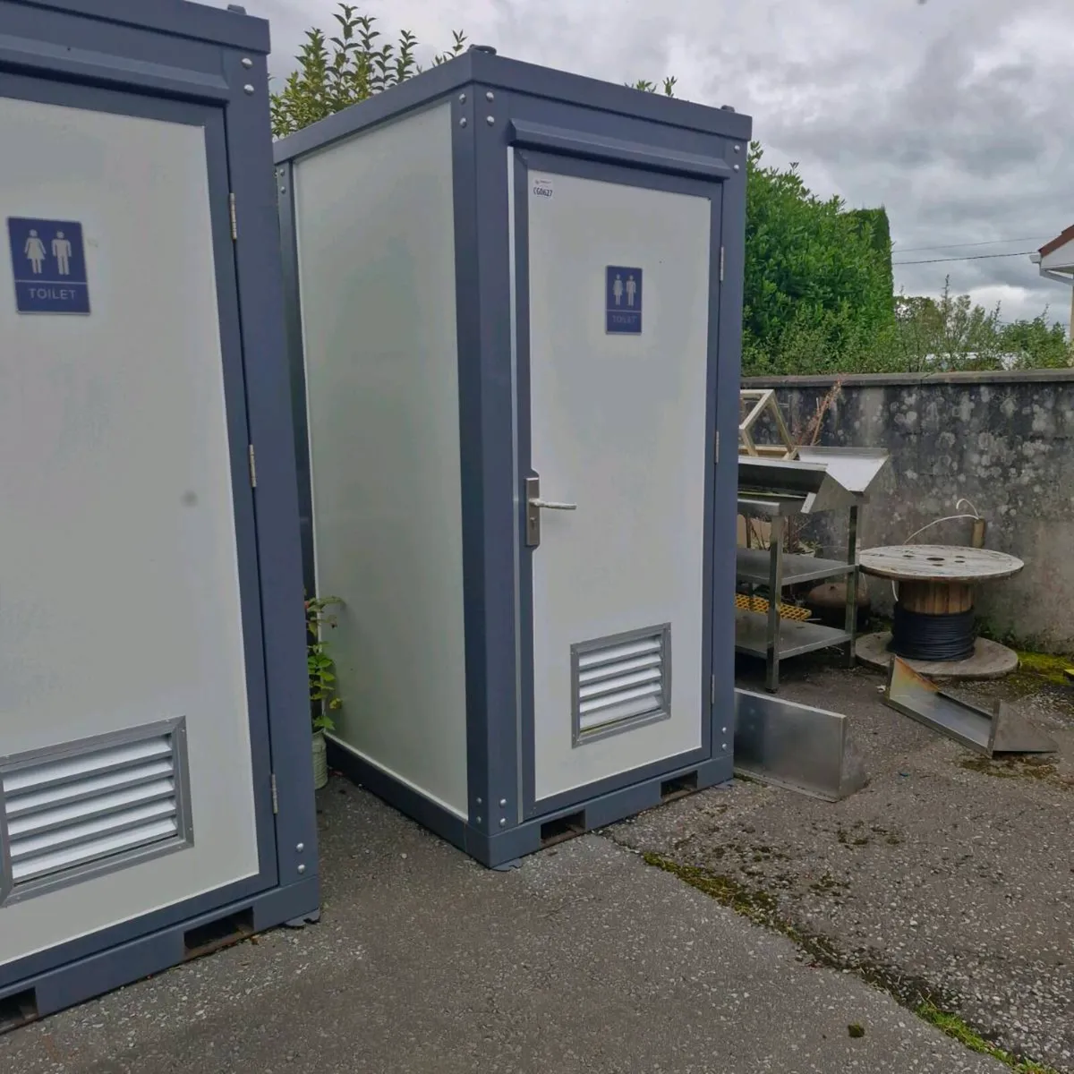 portable toilet - Image 4
