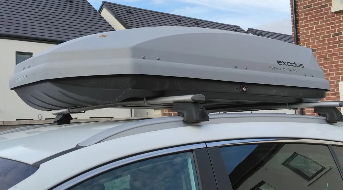 Exodus 470L Roof Box Grey and Black - Image 3