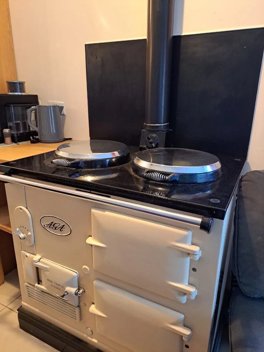 Refurbished AGA oil cooker - Image 2