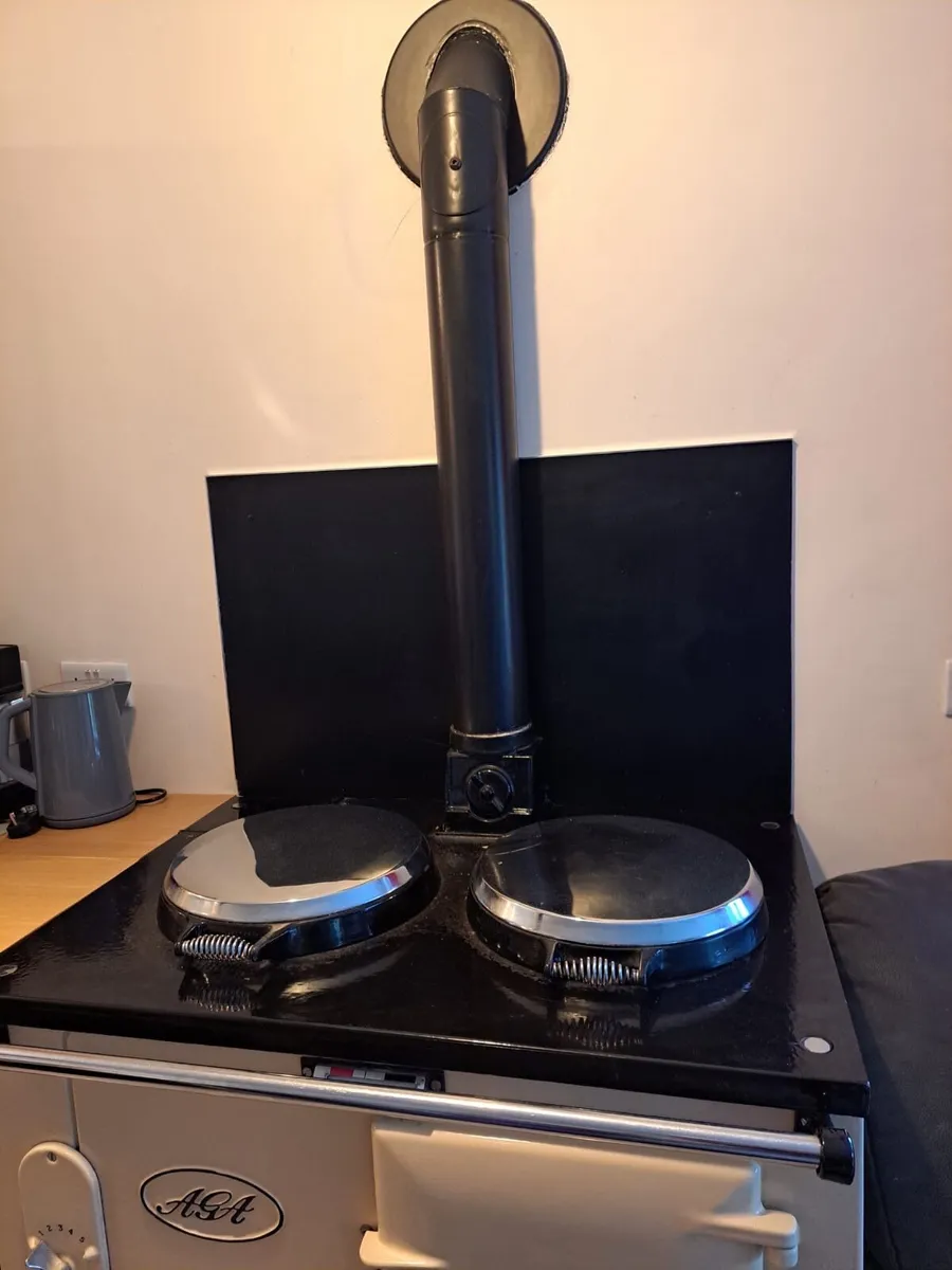 Refurbished AGA oil cooker - Image 3