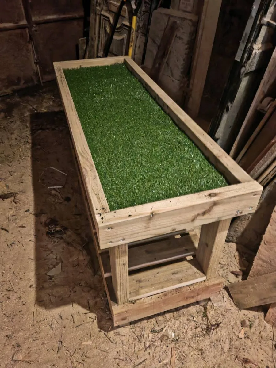 Rustic display tables - Image 4