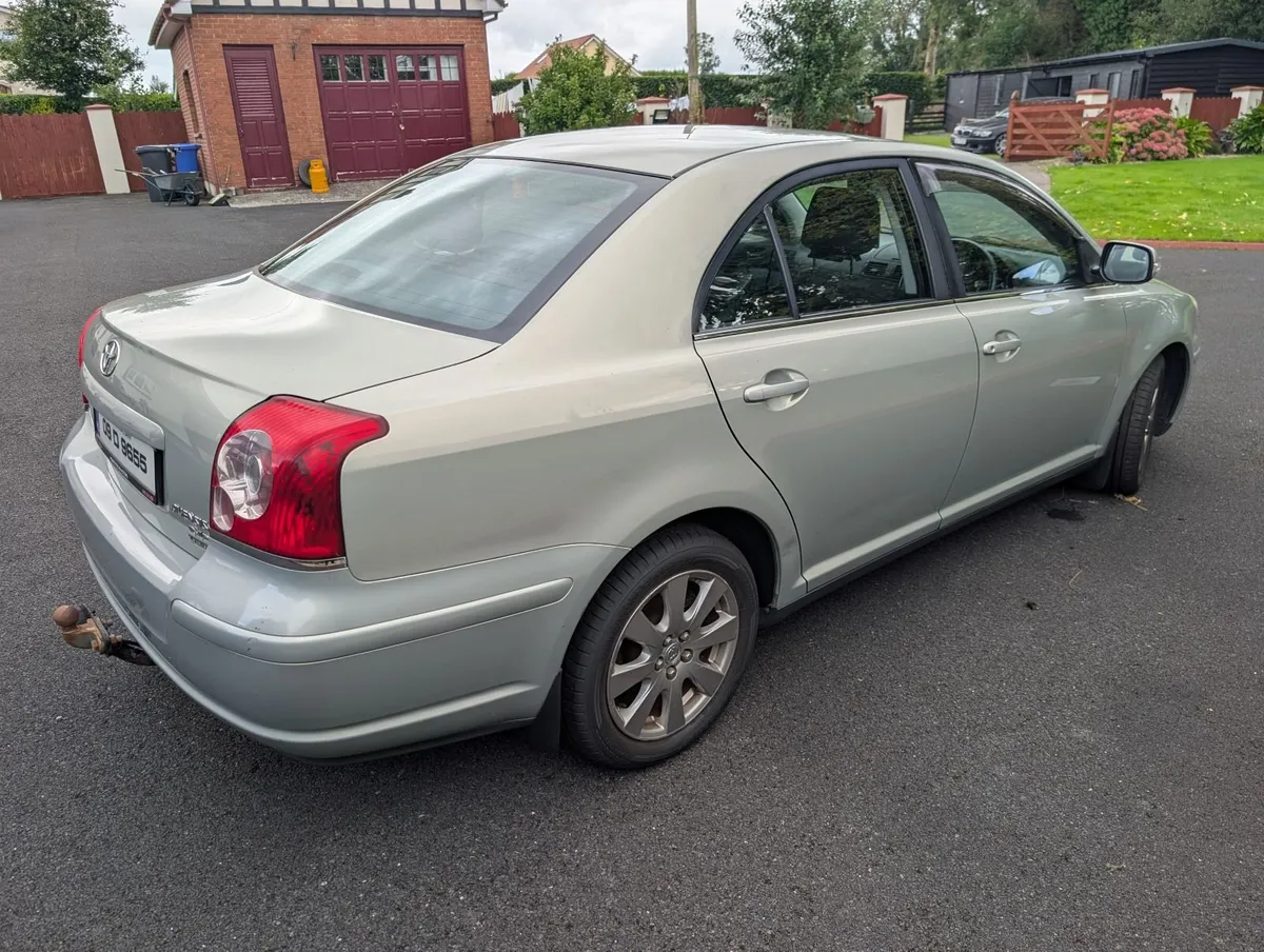 Toyota Avensis 2009 - Image 3