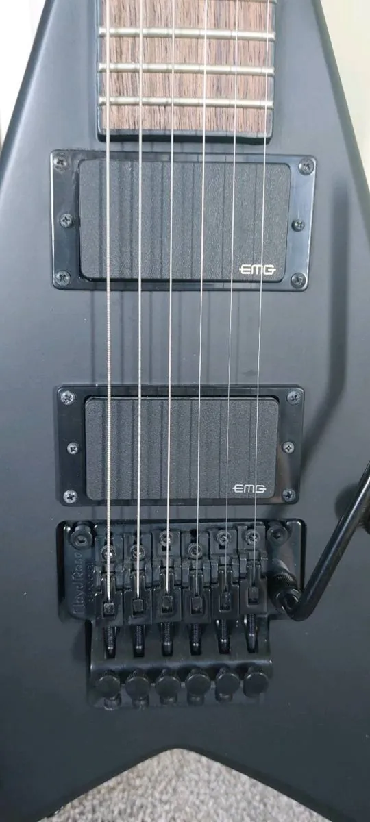 Electric guitar - Image 4