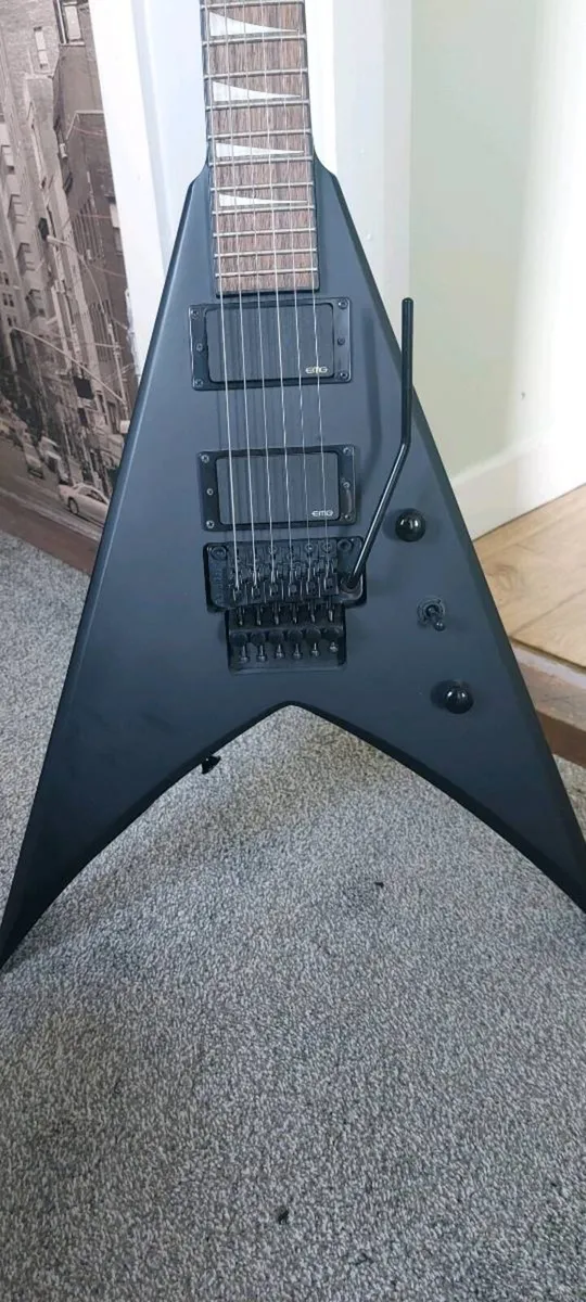 Electric guitar - Image 2