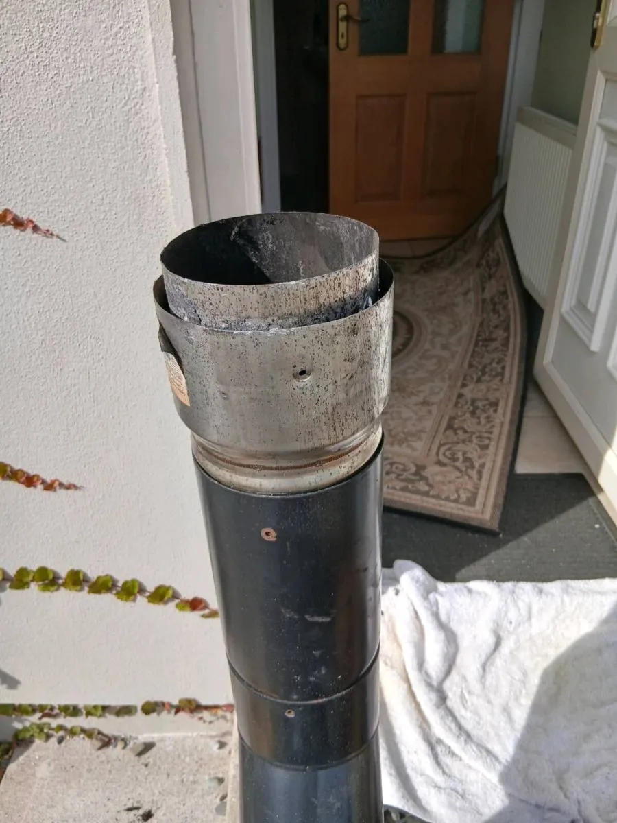 Solid fuel stove - Image 2