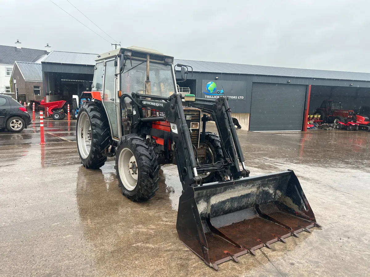 Massey Ferguson 382 C/W Quicke 620 Loader - Image 2