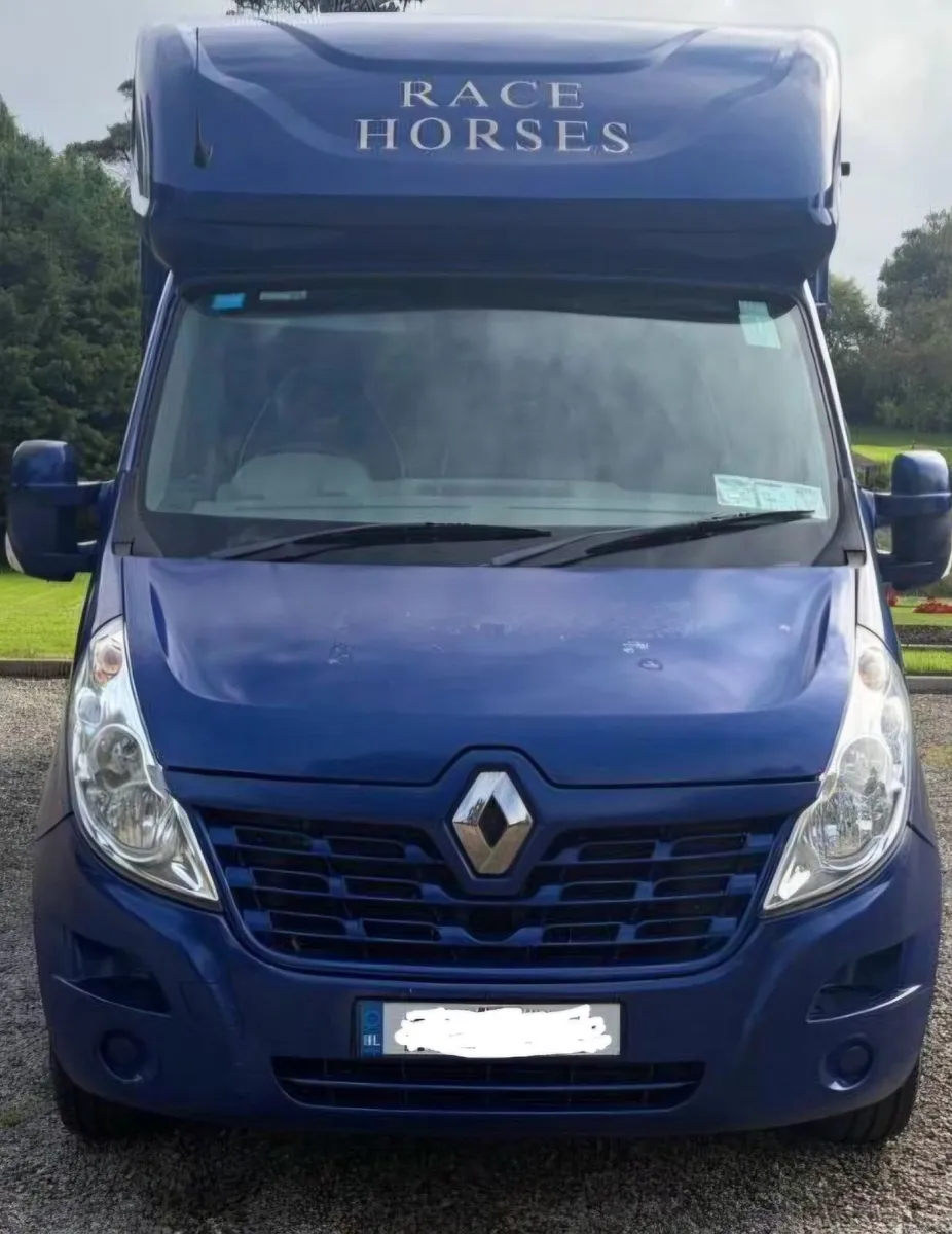 Renault Master 2017 2 Horse/pony Transporter - Image 4