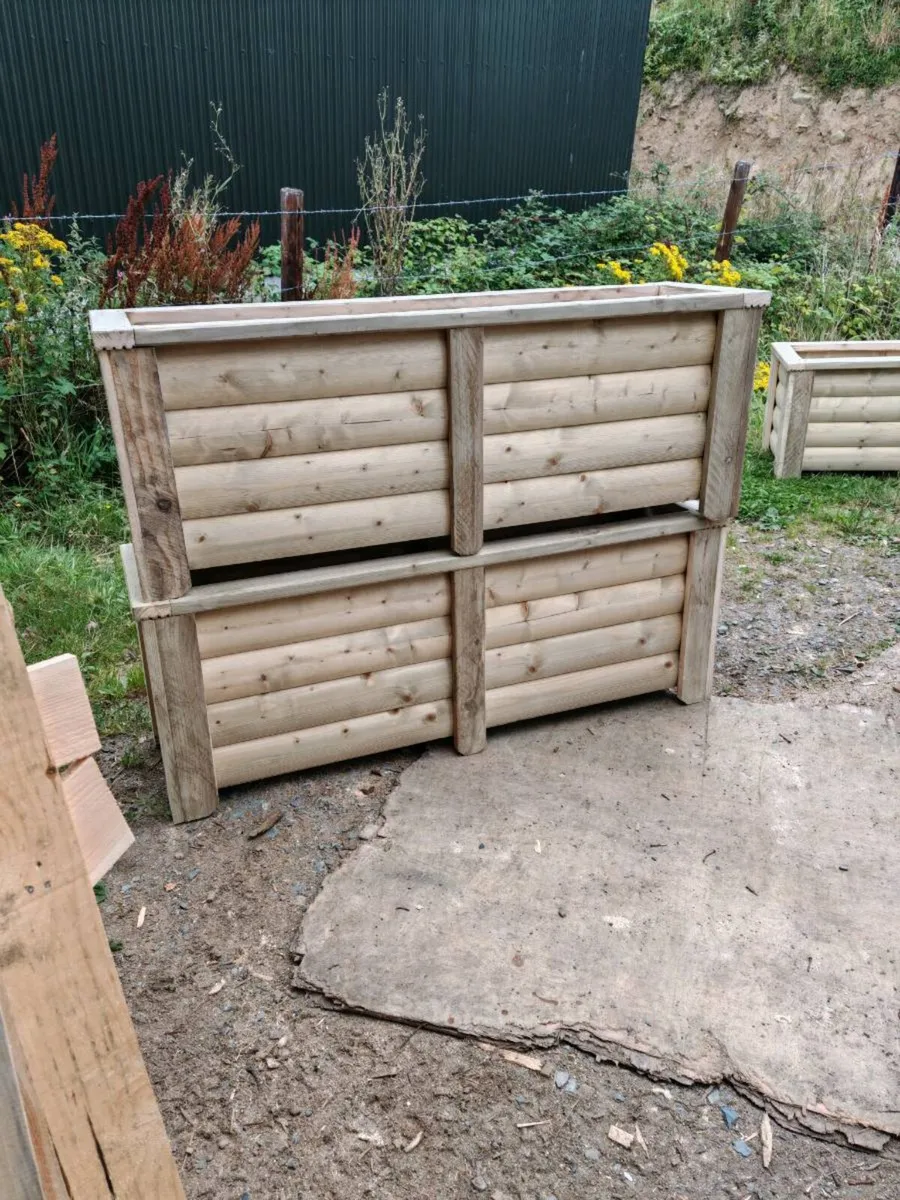 Barrel board planters - Image 2