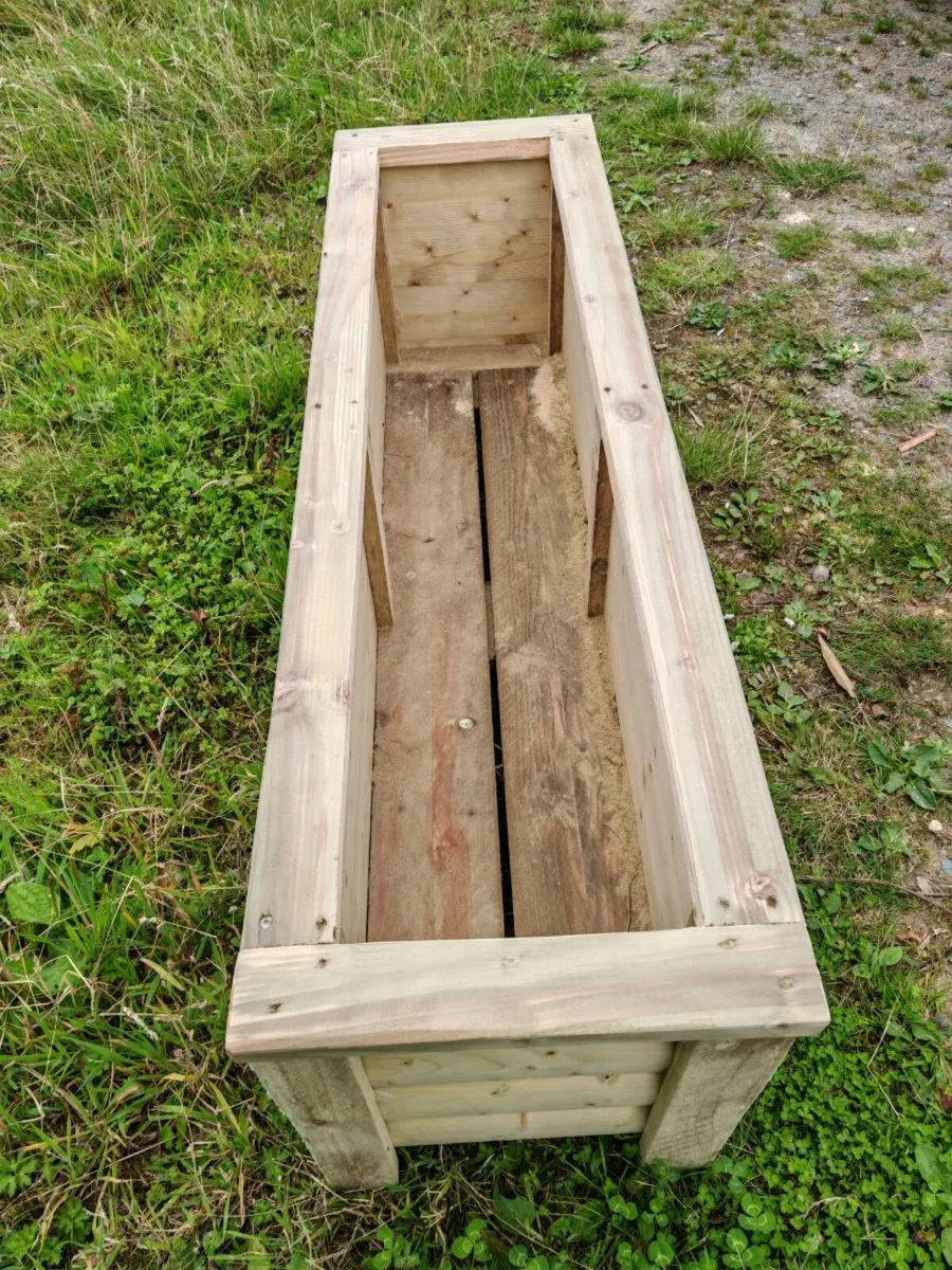Barrel board planters - Image 3