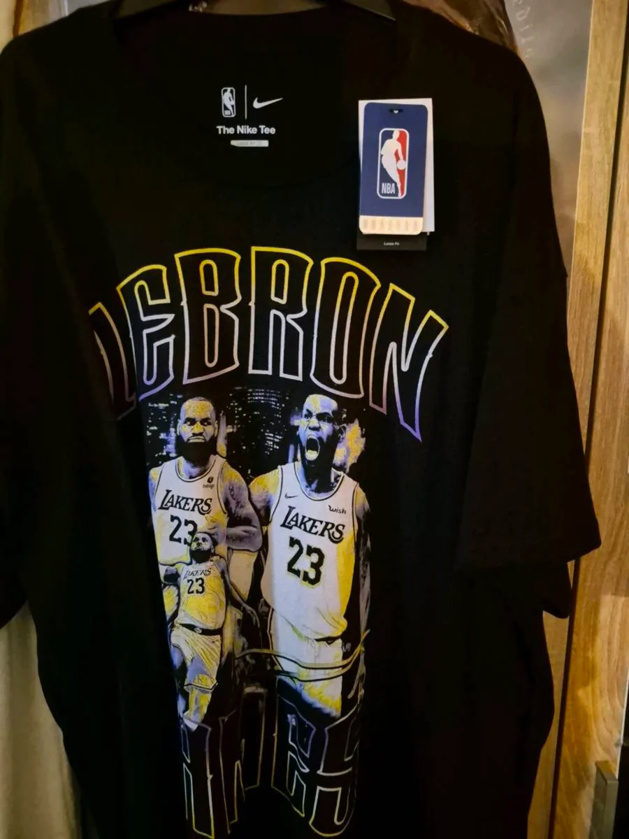 NEW NBA LEBRON JAMES - Image 1