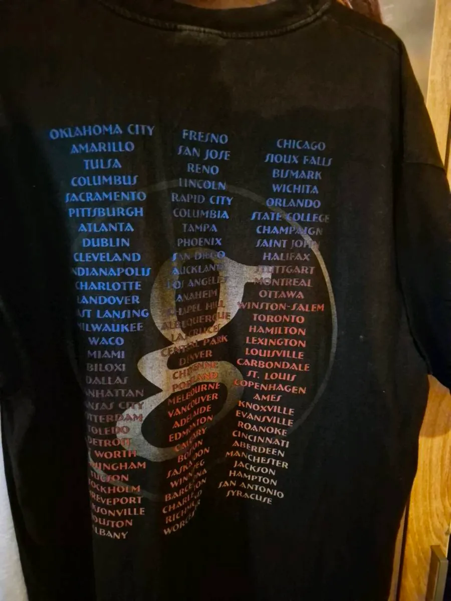 GARTH BROOKS TSHIRT - Image 2