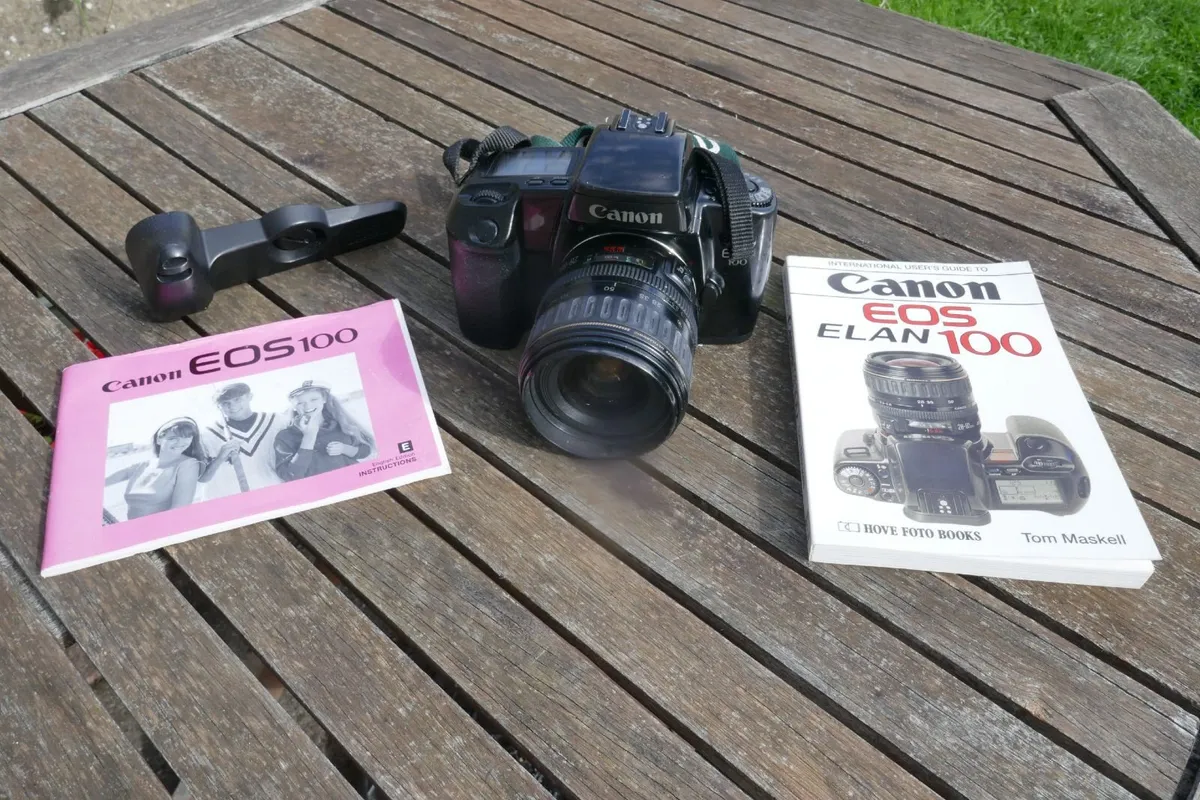 Canon EOS 100 35mm Film Camera. - Image 1