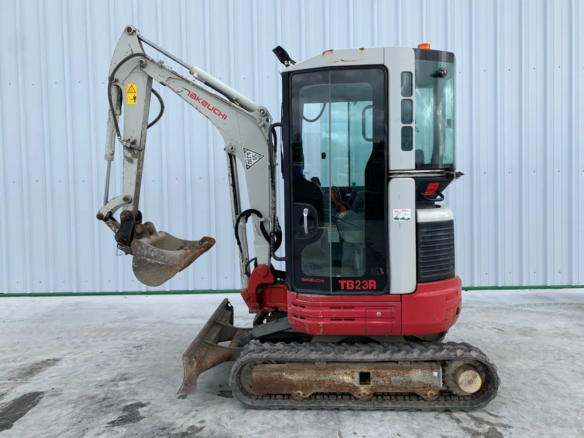 UNRESERVED 2014 TAKEUCHI TB23R FOR AUCTION - NAAS - Image 2