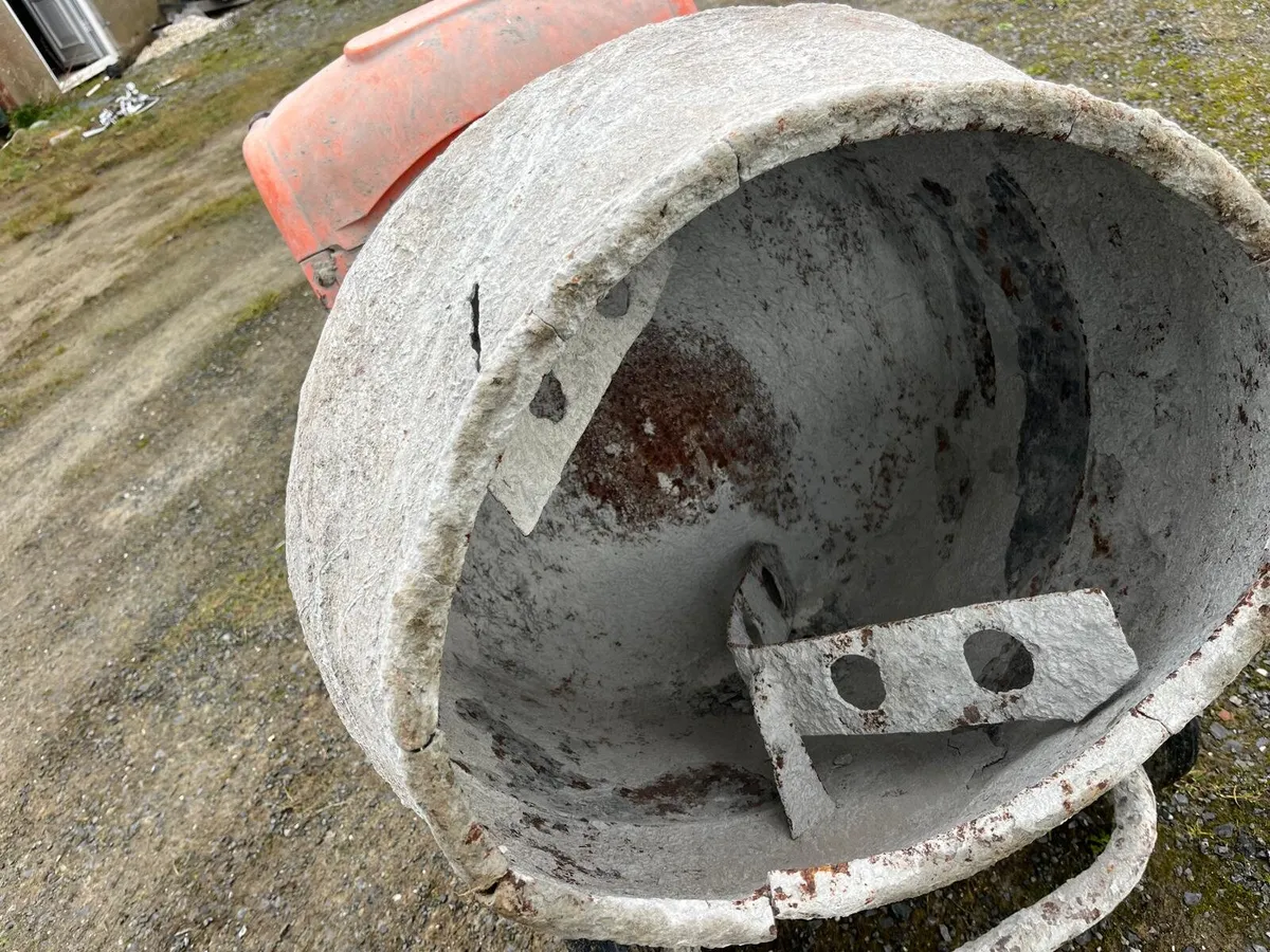 Cement mixer - Image 3