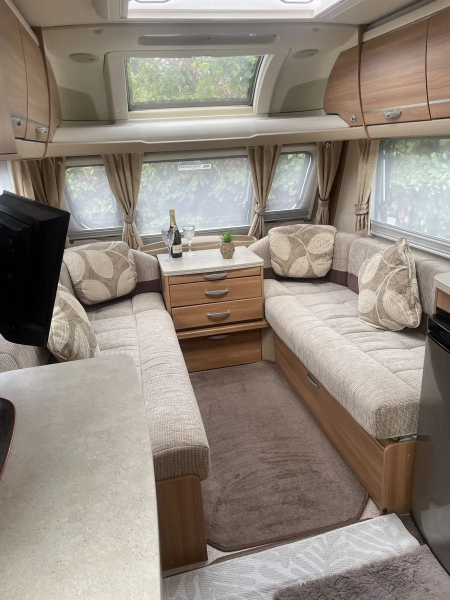 Touring Caravan - Image 2