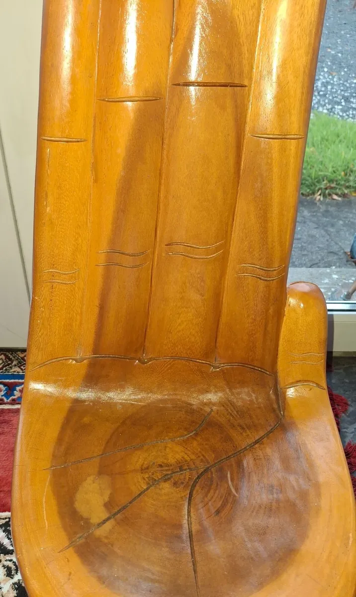 An Extraordinary Masterpiece of Artisan Woodcraft: - Image 4