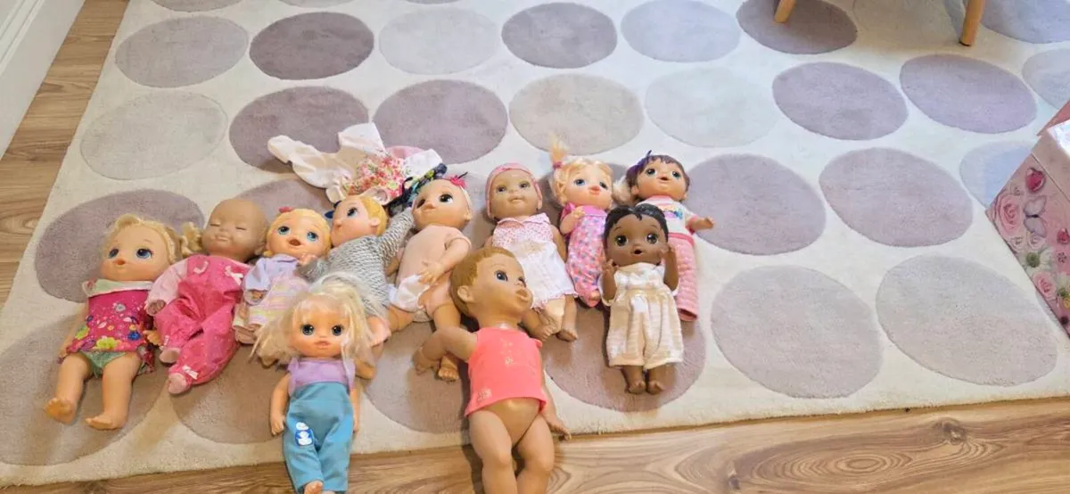 Girls  Baby dolls - Image 1