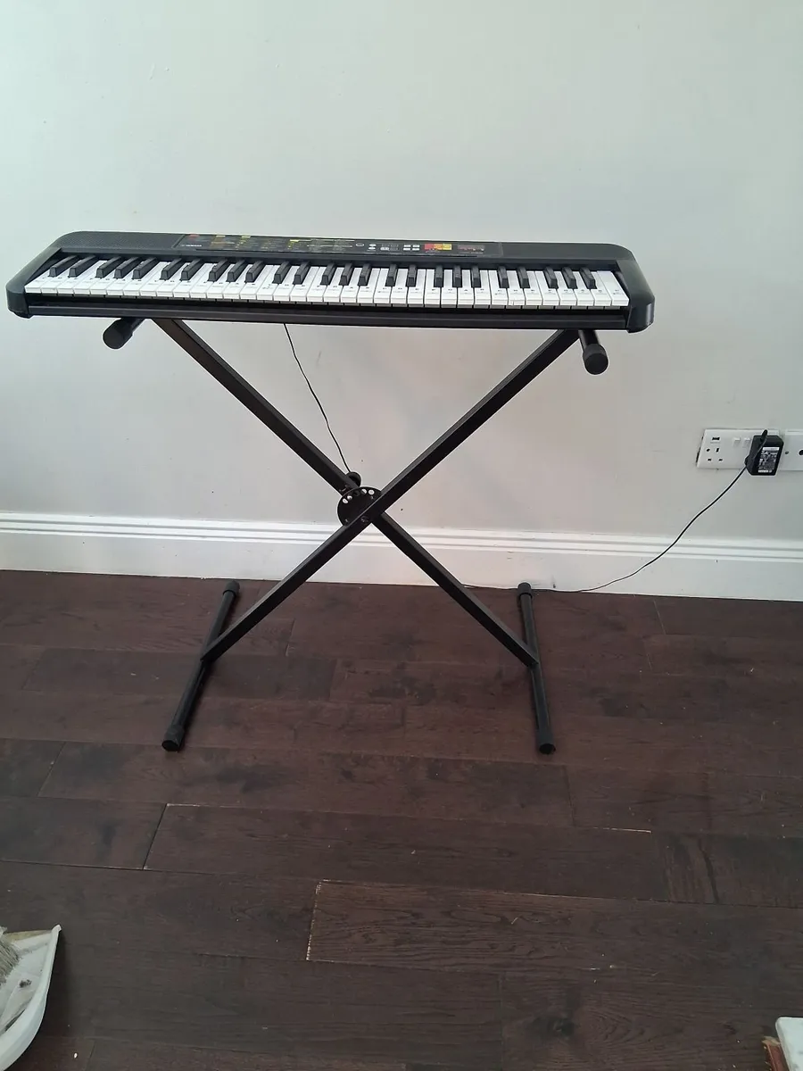 Yamaha Digital Keyboard - Image 1