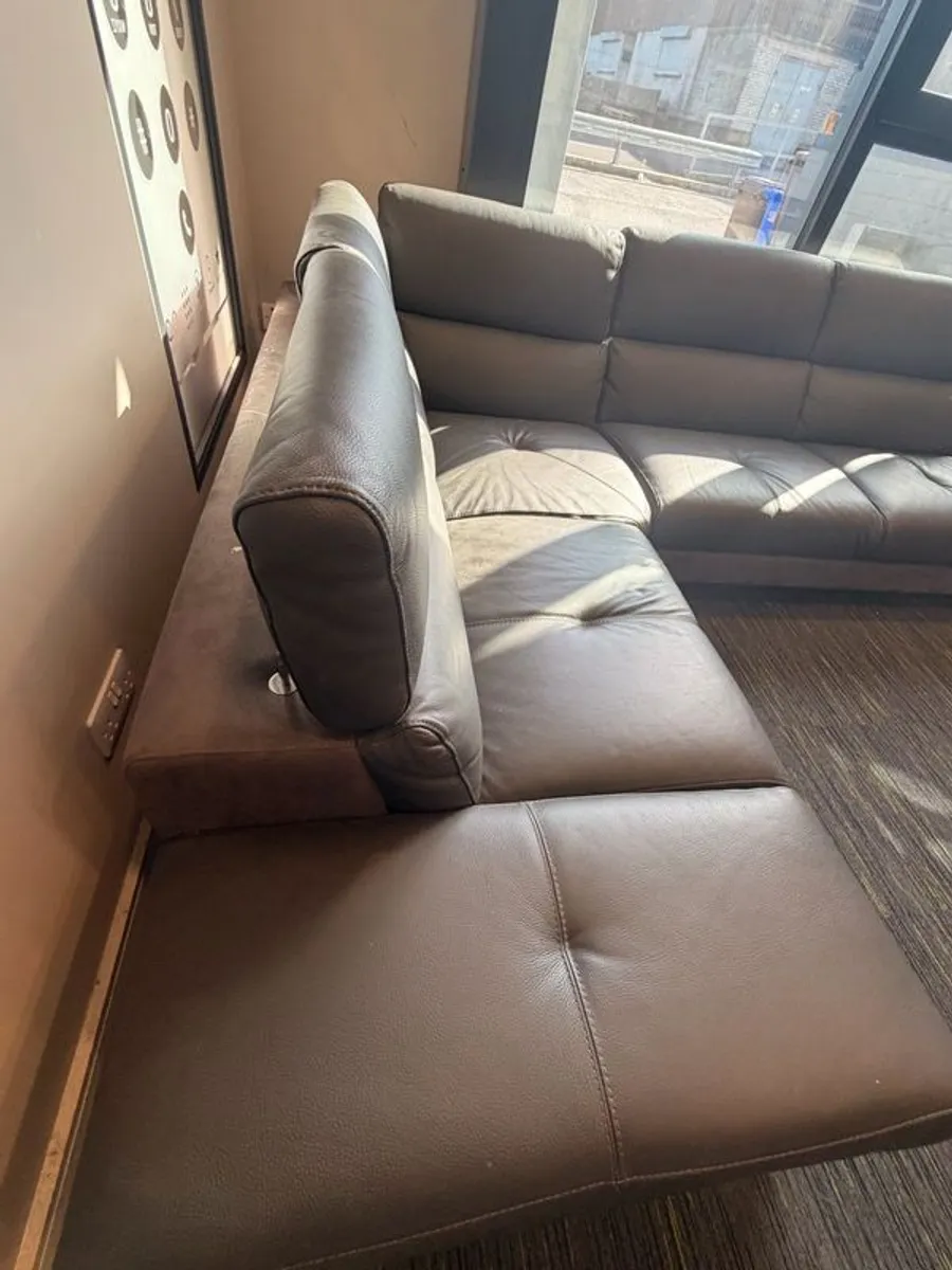 corner sofa like new - Image 1