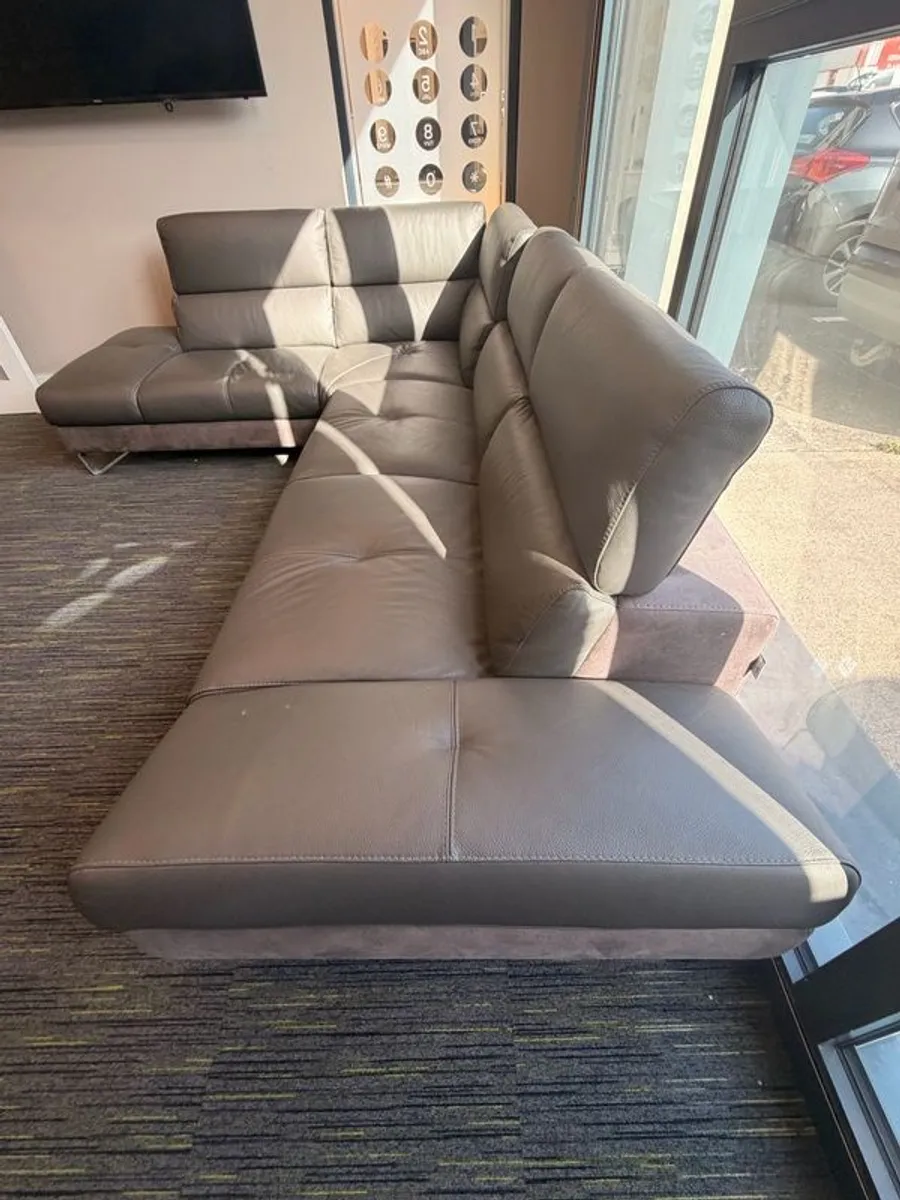 corner sofa like new - Image 3