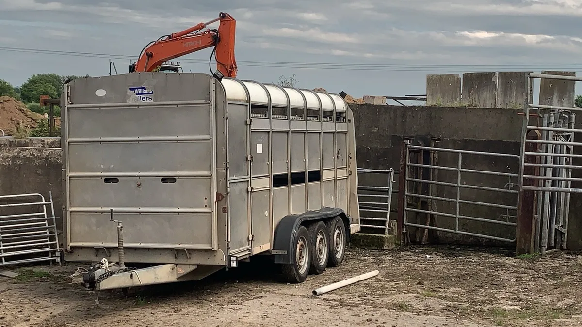 Livestock trailer - Image 2