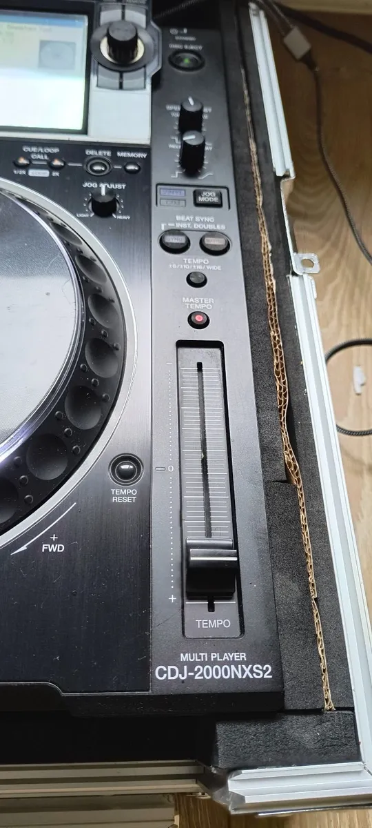 CDJ 2000 NXS2 - In New Flightcase - Image 3